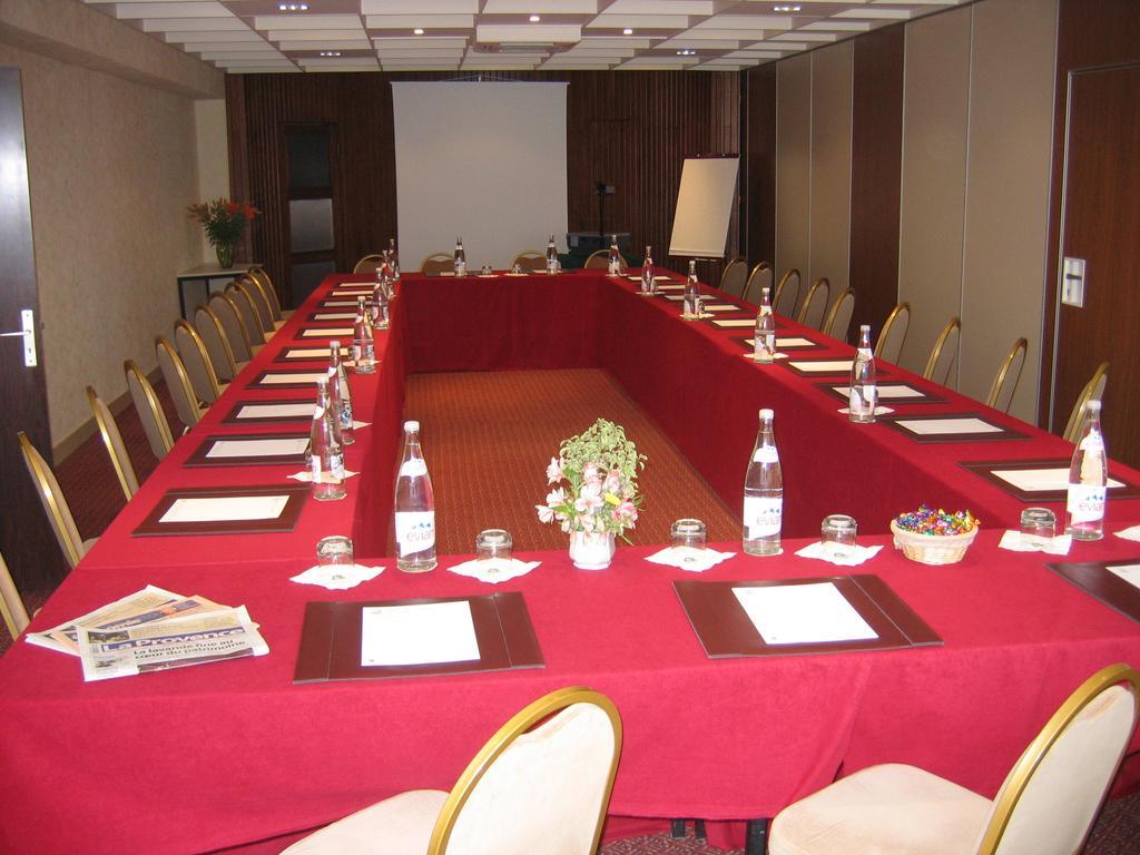 วีลา บอร์เกเซ ดิ ออรจินัล เรอแล Hotel Greoux-les-Bains ภายนอก รูปภาพ